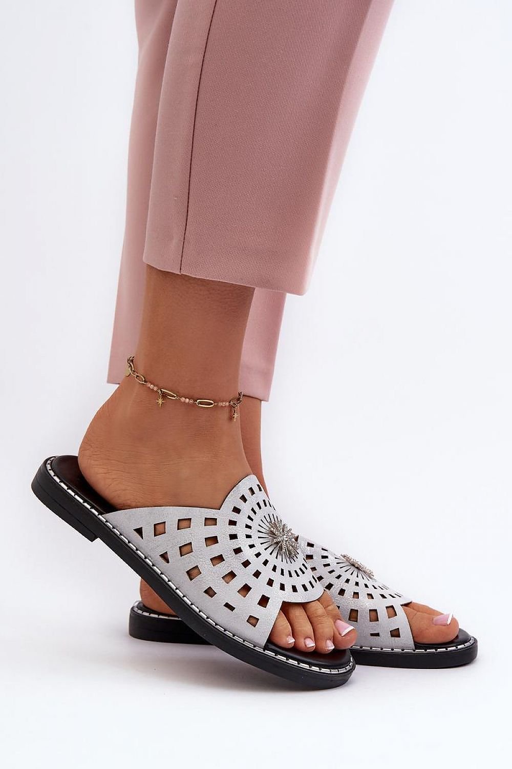 Flip-flops model 196424
